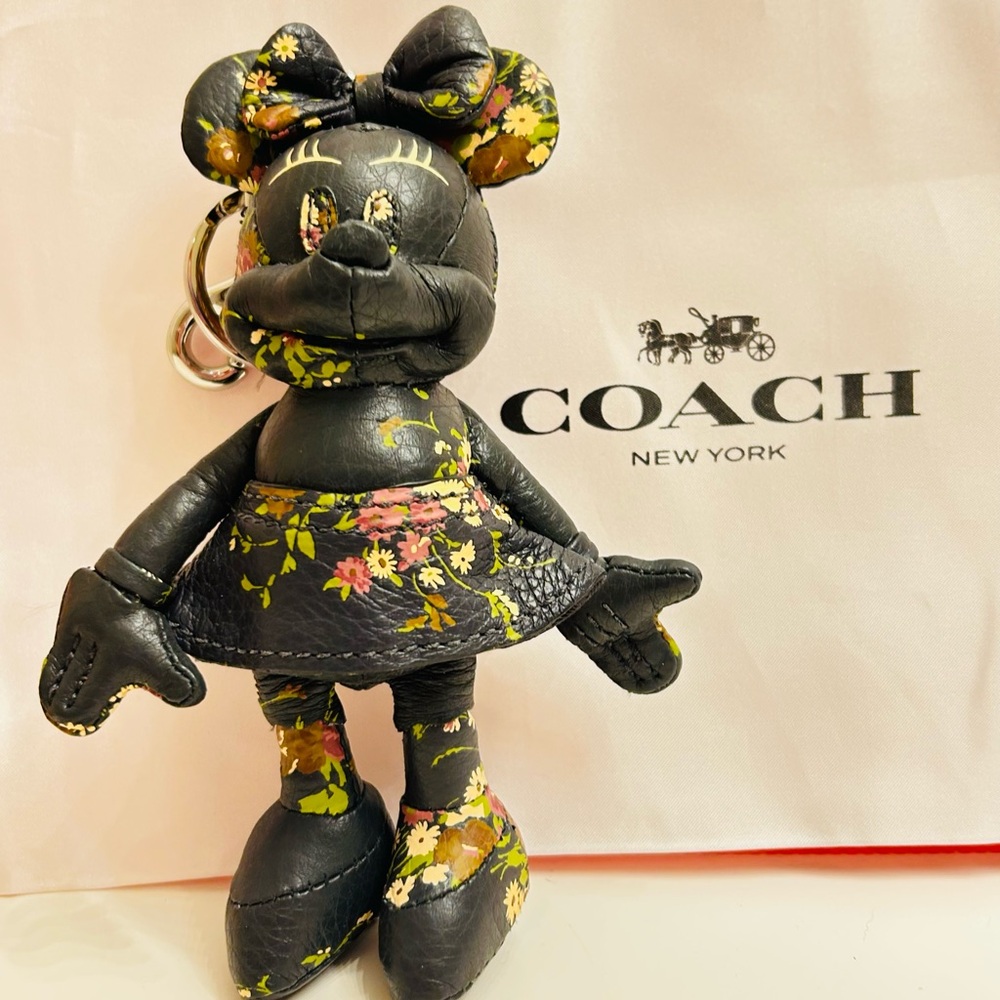 NWOT Coach x Disney Minnie Mouse Keychain/ Bag Charm - Picture 9 of 14